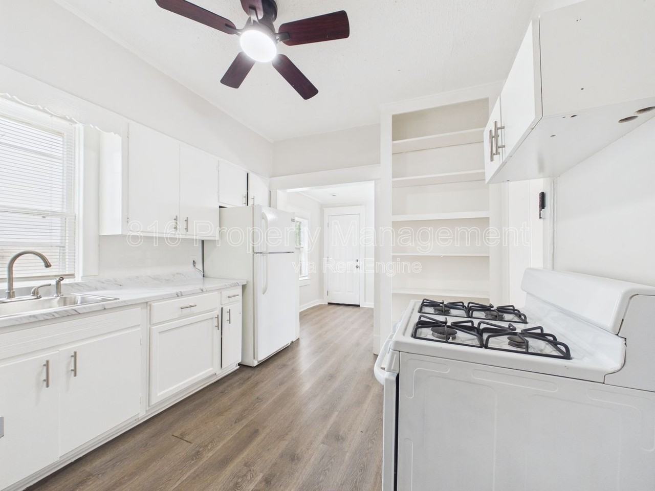 6921 Prospect Ave #C - Photo 5 of 18