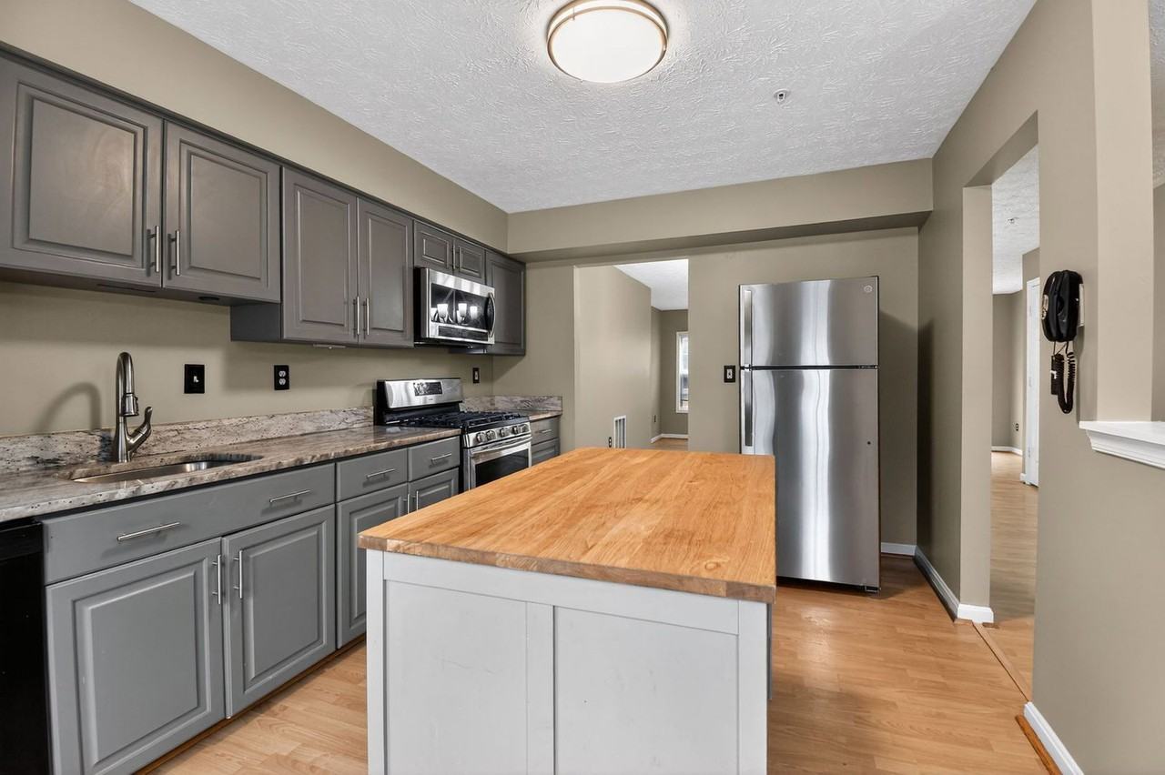 5539 E Boniwood Turn - Photo 3 of 23