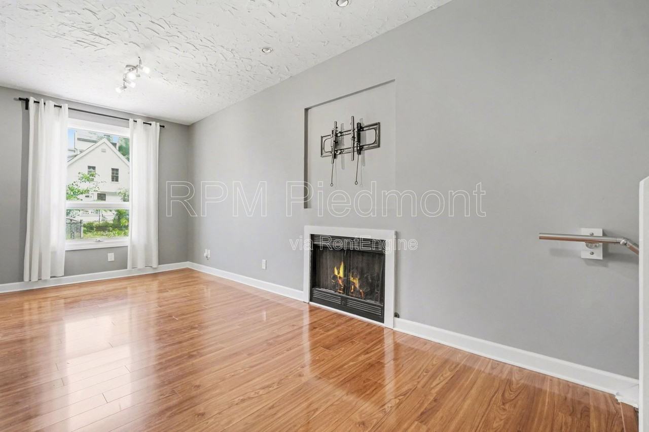 751 Piedmont Ave Ne #13 - Photo 4 of 30
