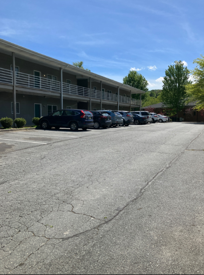 Boone Creek Apartments - Photo 2 of 19