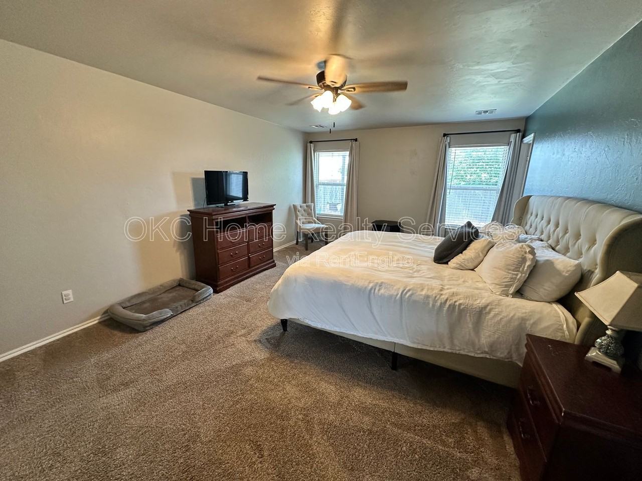 613 E Linden Ln - Photo 5 of 15