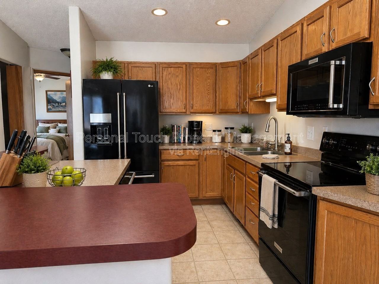 975 42nd Ave W - Photo 2 of 11