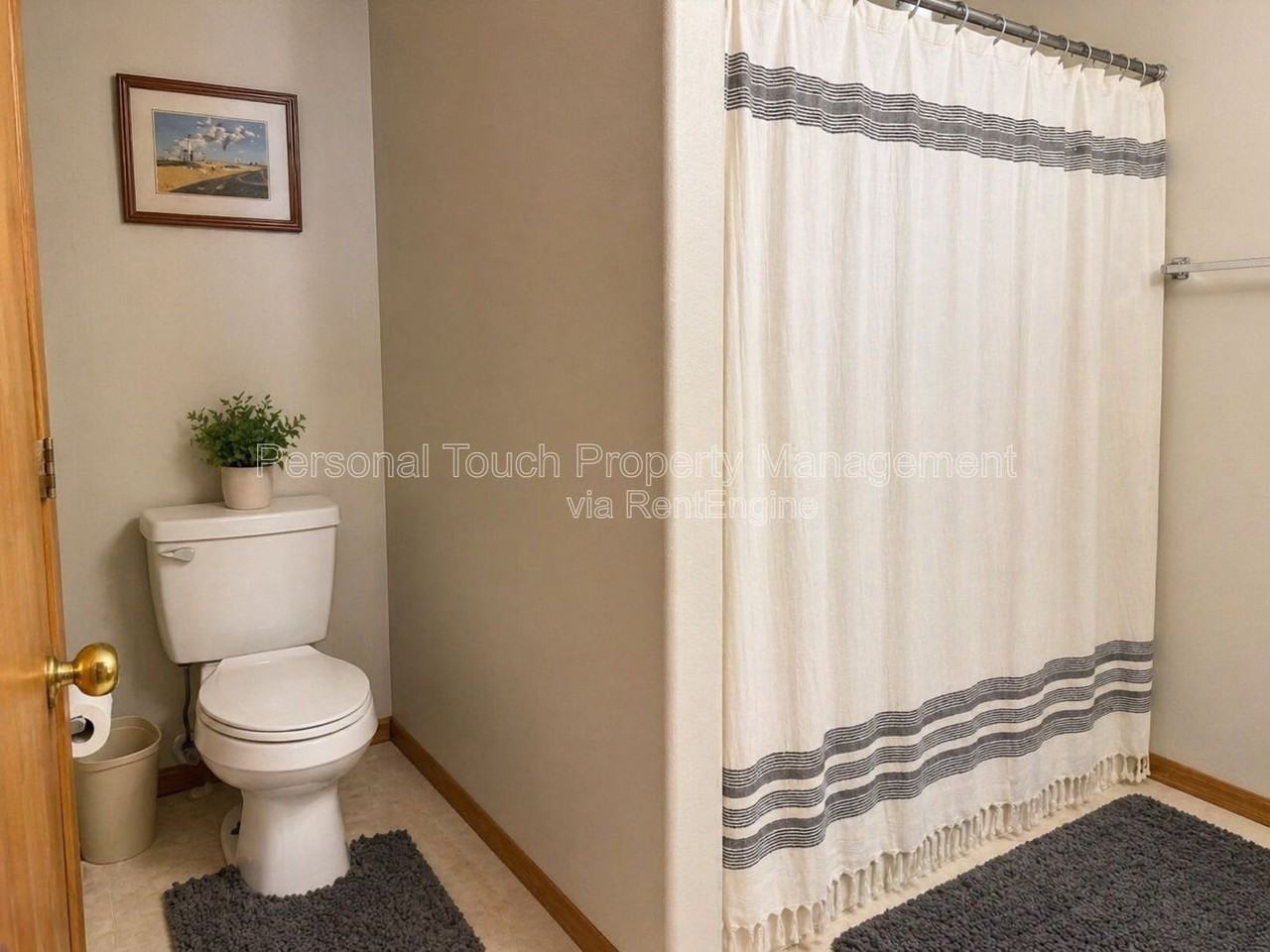 975 42nd Ave W - Photo 6 of 11