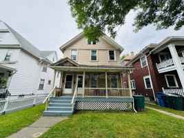 featured image of 486 S Goodman St