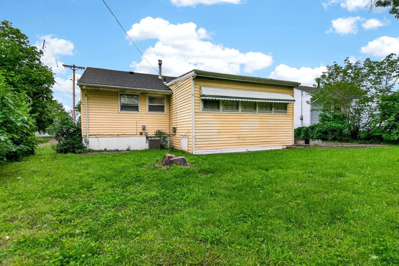 10409 Renfrew Dr - Photo 6 of 30