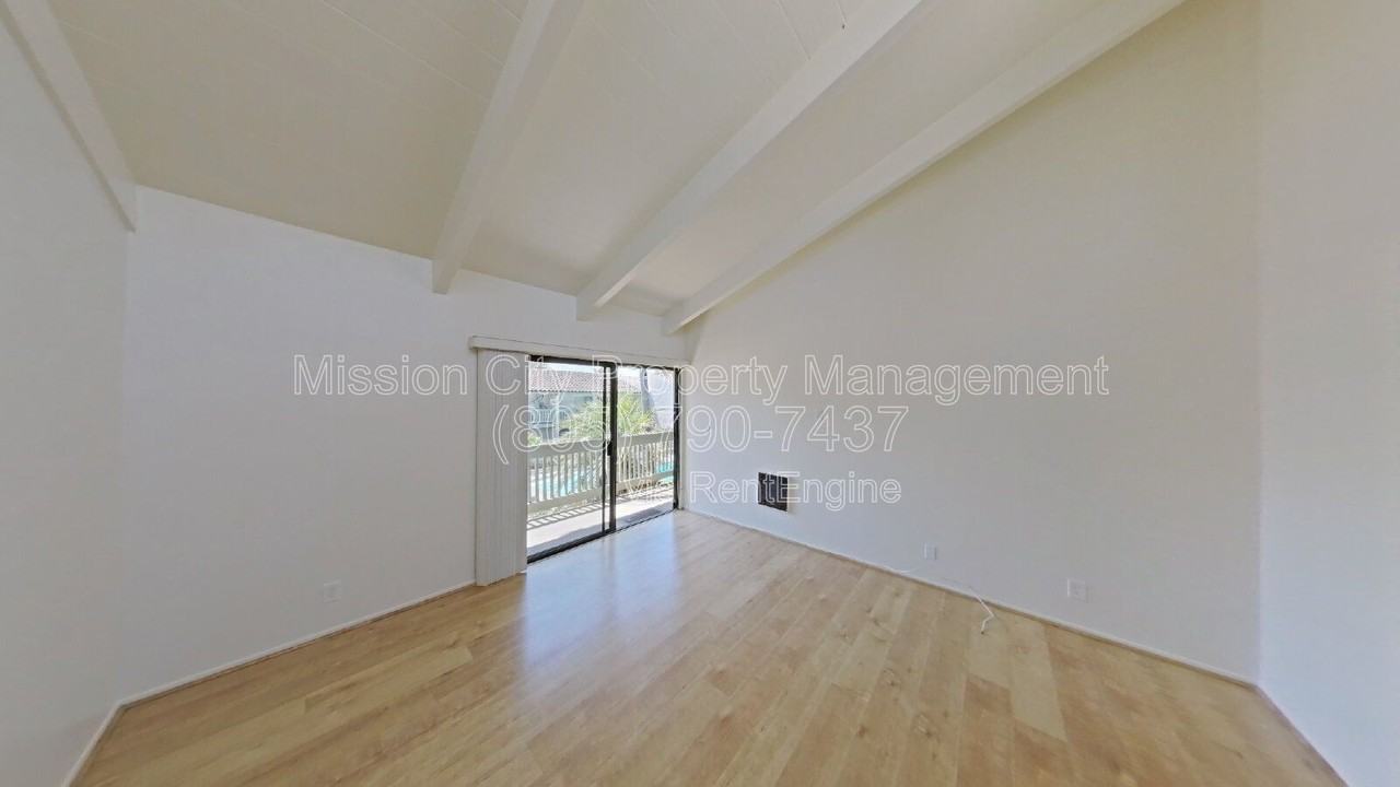 29 Dearborn Pl #24 - Photo 3 of 13