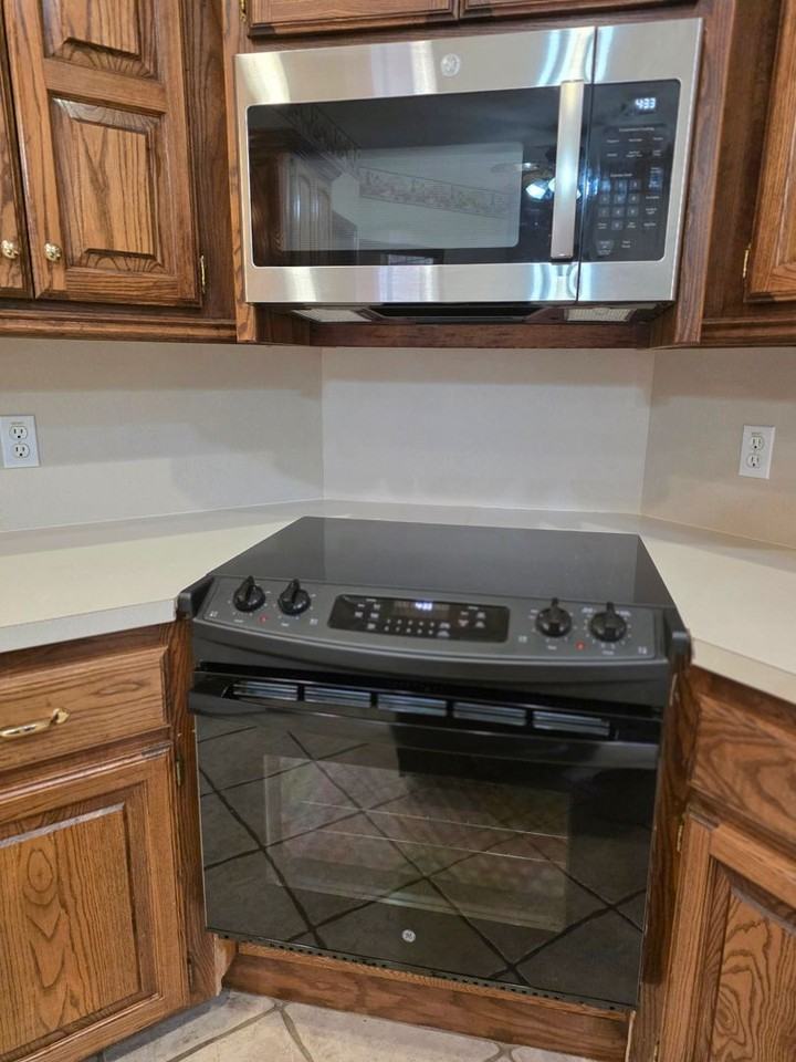4812 Montrose Dr - Photo 5 of 27