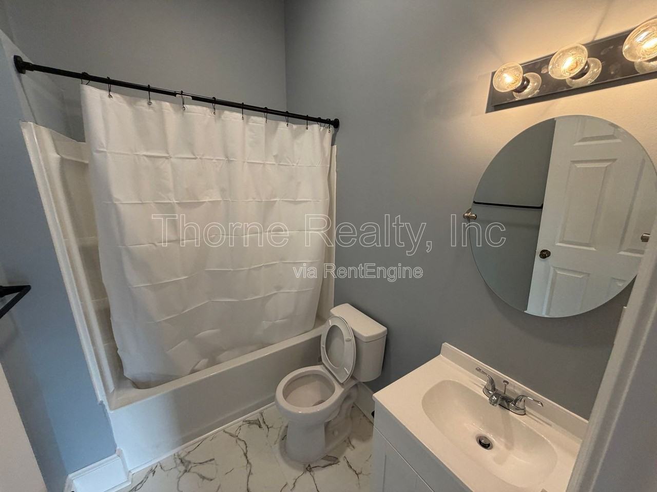 412 W Walnut St - Photo 6 of 19