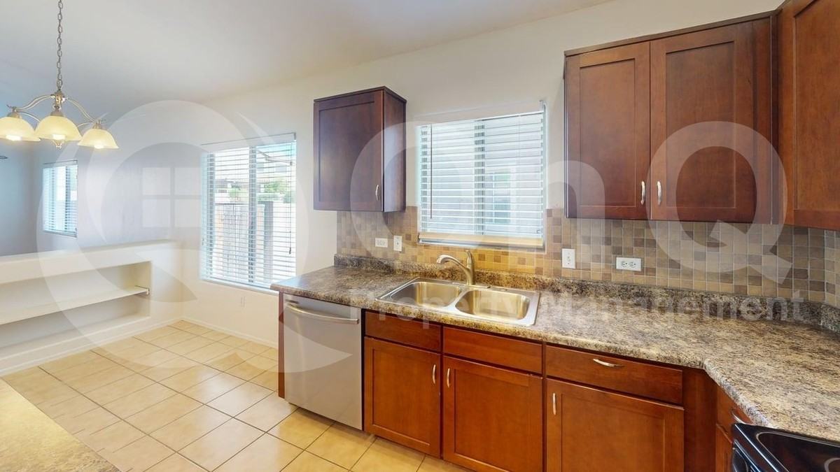 9029 S Cedarbrook Ln - Photo 7 of 34