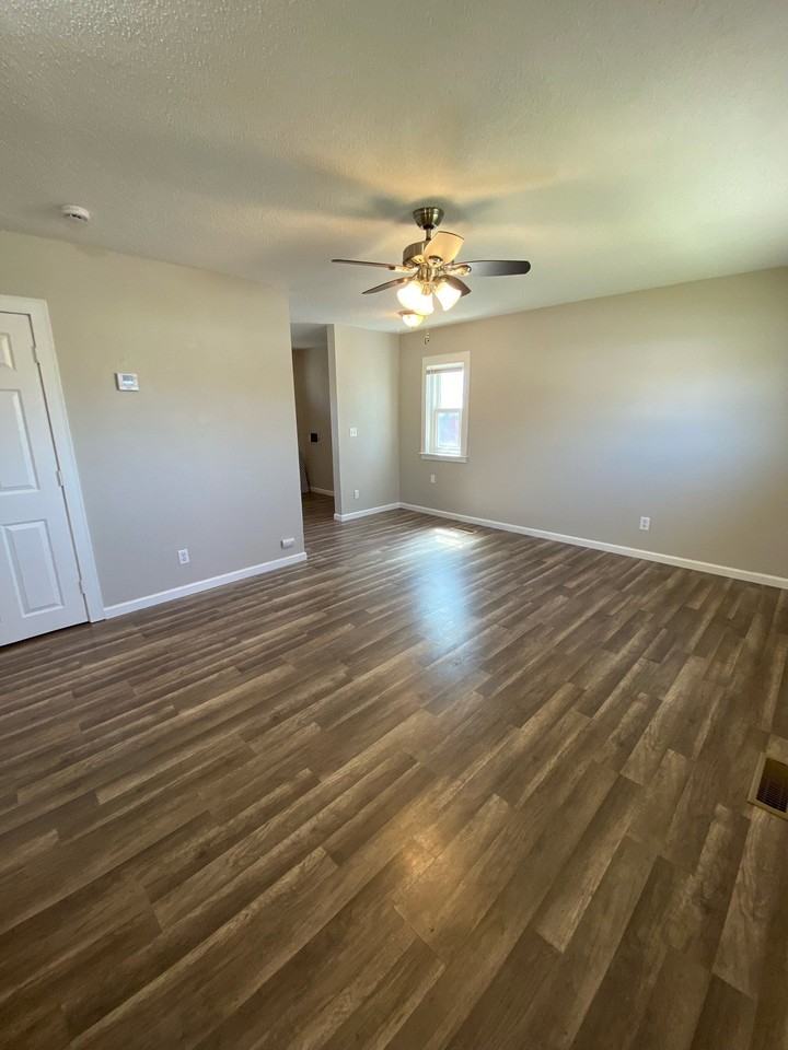 7 Briarcliff Dr - Photo 2 of 13