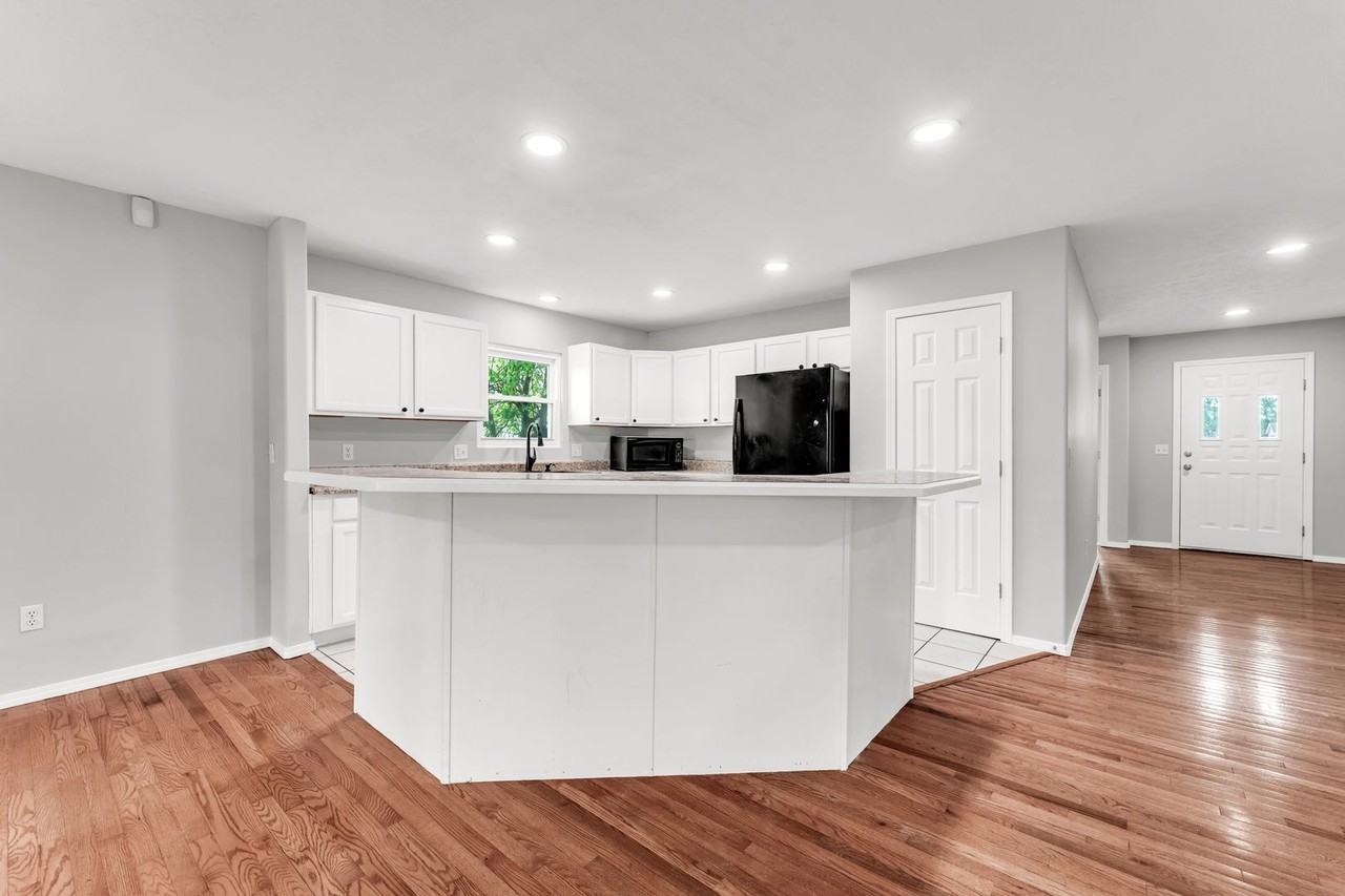 709 E Appleridge - Photo 6 of 39
