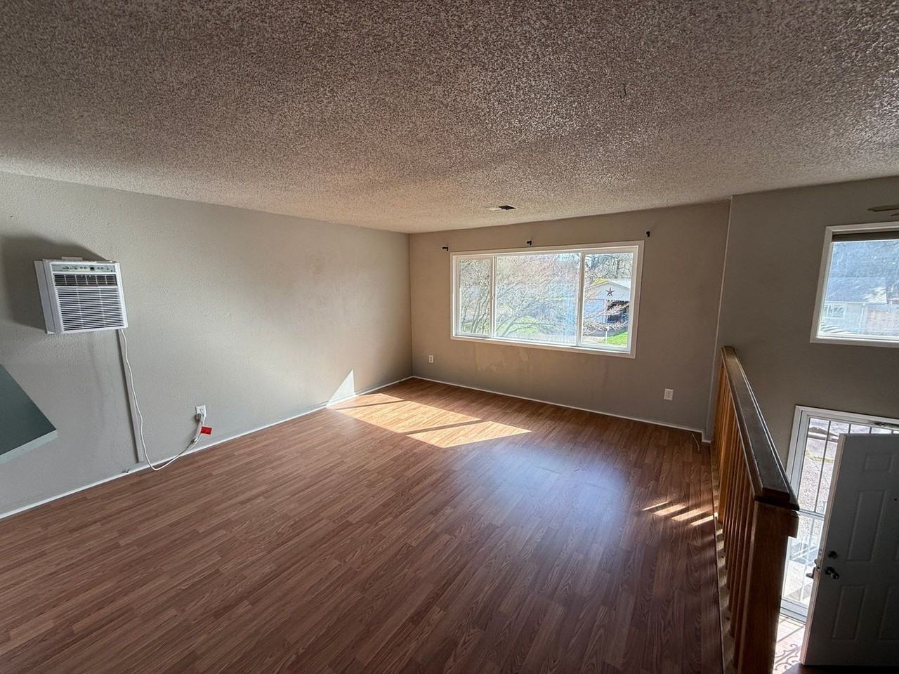 2551 23rd Ave Se - Photo 2 of 27