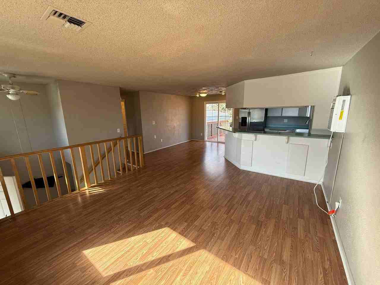 2551 23rd Ave Se - Photo 3 of 27