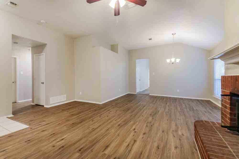 2632 Bent Brook Dr - Photo 5 of 16