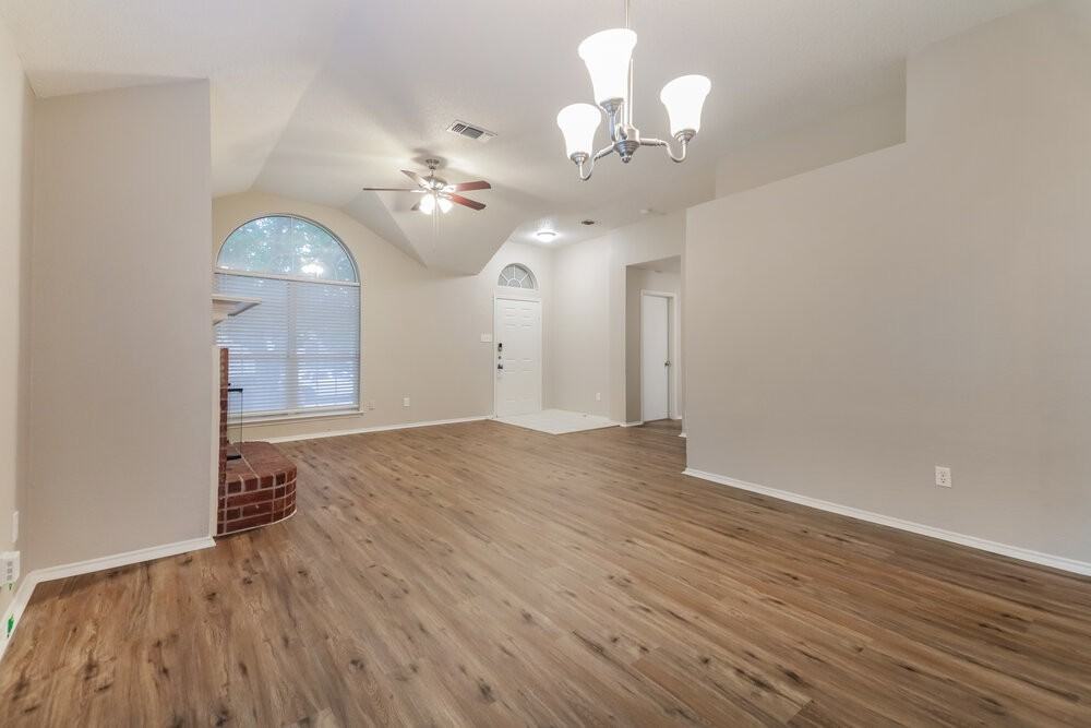 2632 Bent Brook Dr - Photo 6 of 16