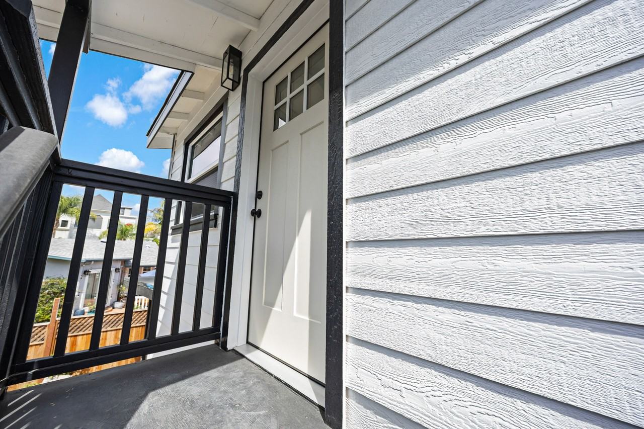 13407 Helen St #AB - Photo 5 of 25