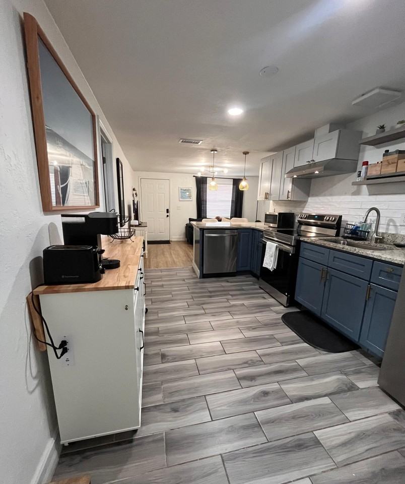 626 9th Ave W #NA - Photo 2 of 14