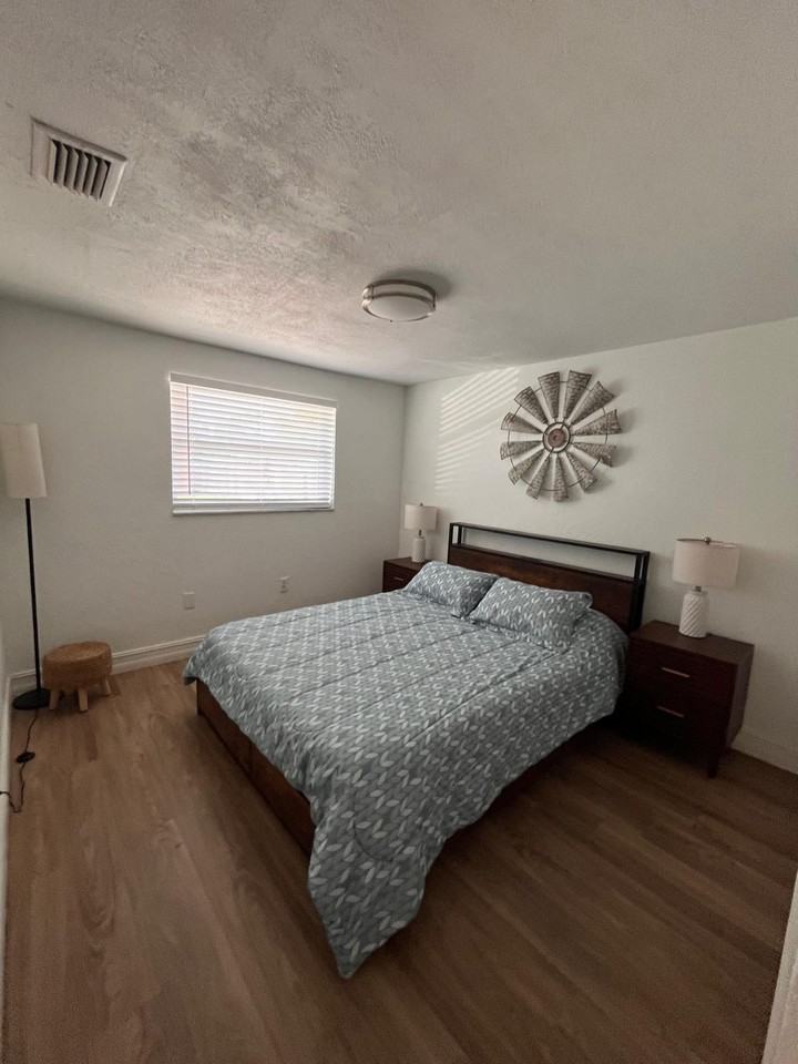 626 9th Ave W #NA - Photo 7 of 14