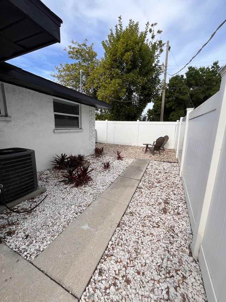626 9th Ave W #NA - Photo 5 of 19