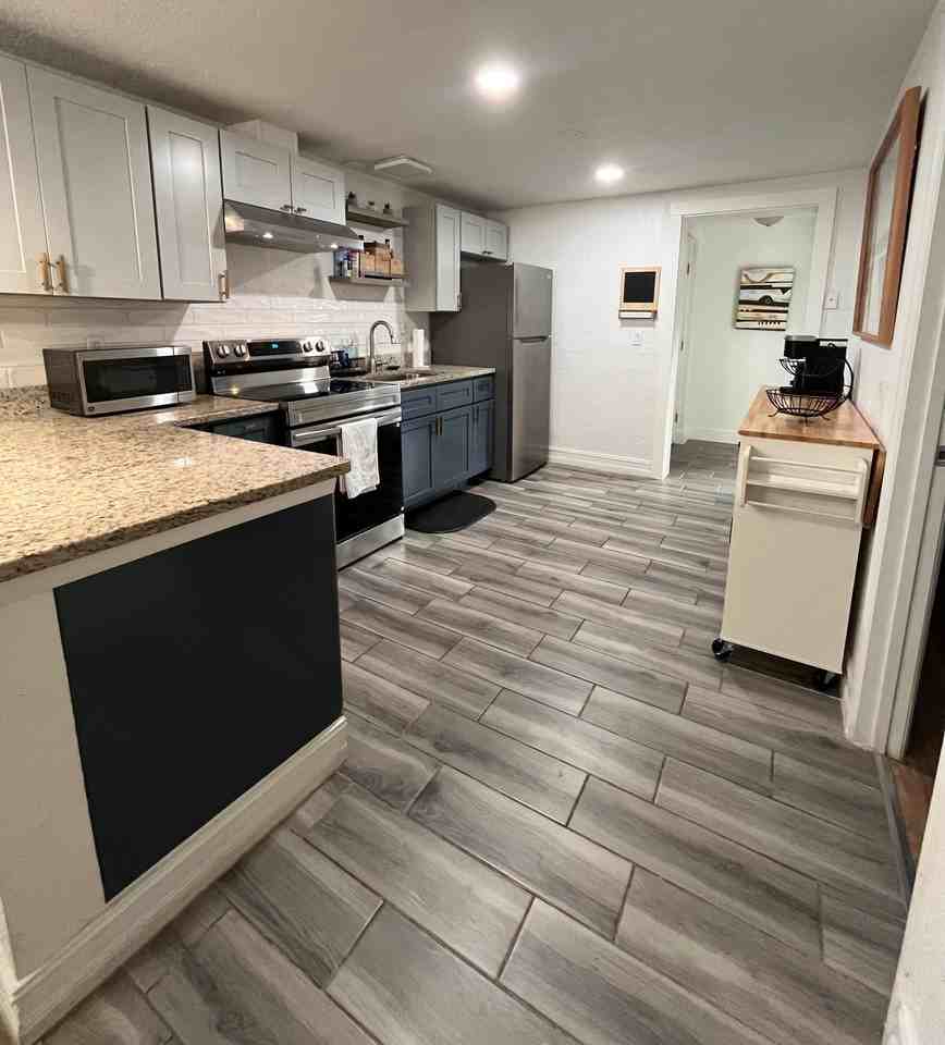 626 9th Ave W #NA - Photo 2 of 19