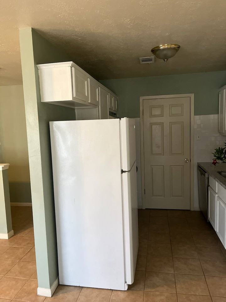 2205 Crest St #NA - Photo 5 of 16