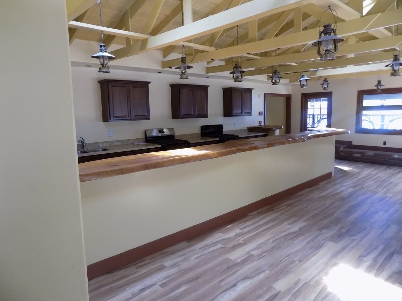 0312 740 W. Foothill - Photo 3 of 16