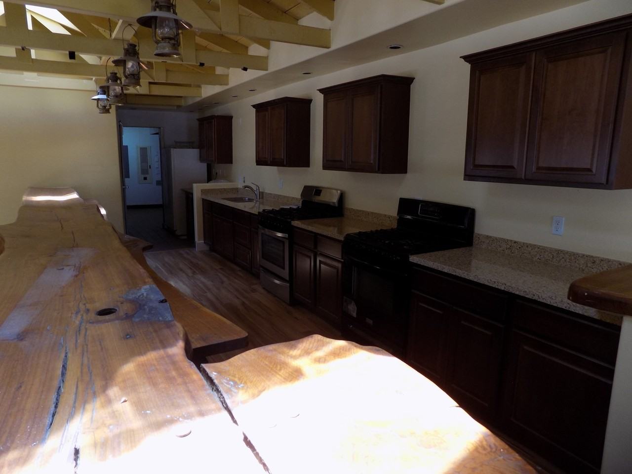 0312 740 W. Foothill - Photo 4 of 16