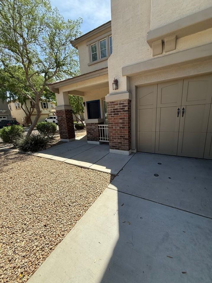 4171 E Gail Dr