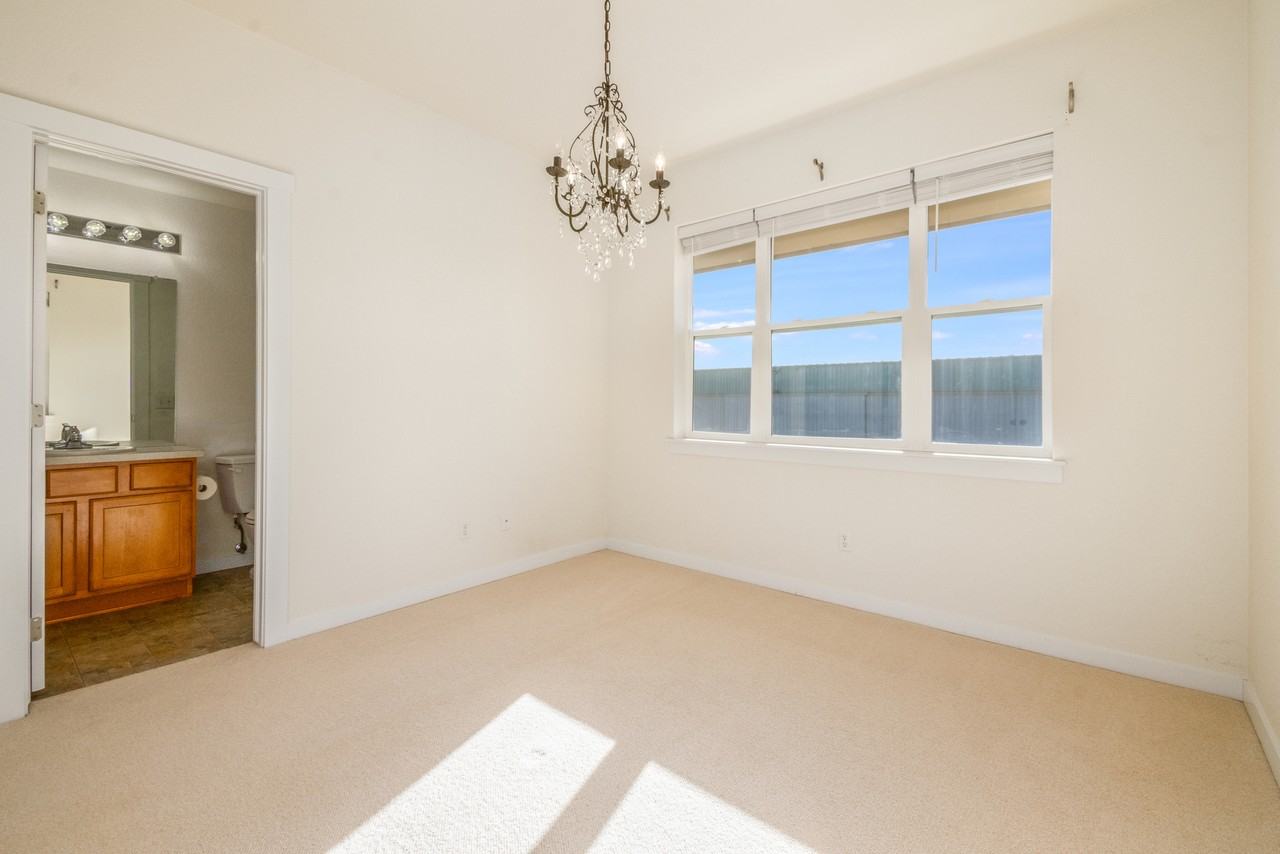8546 E 25th Pl #14763265 - Photo 6 of 11