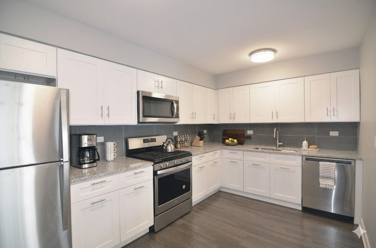Victory Park Apartments - Photo 2 of 21