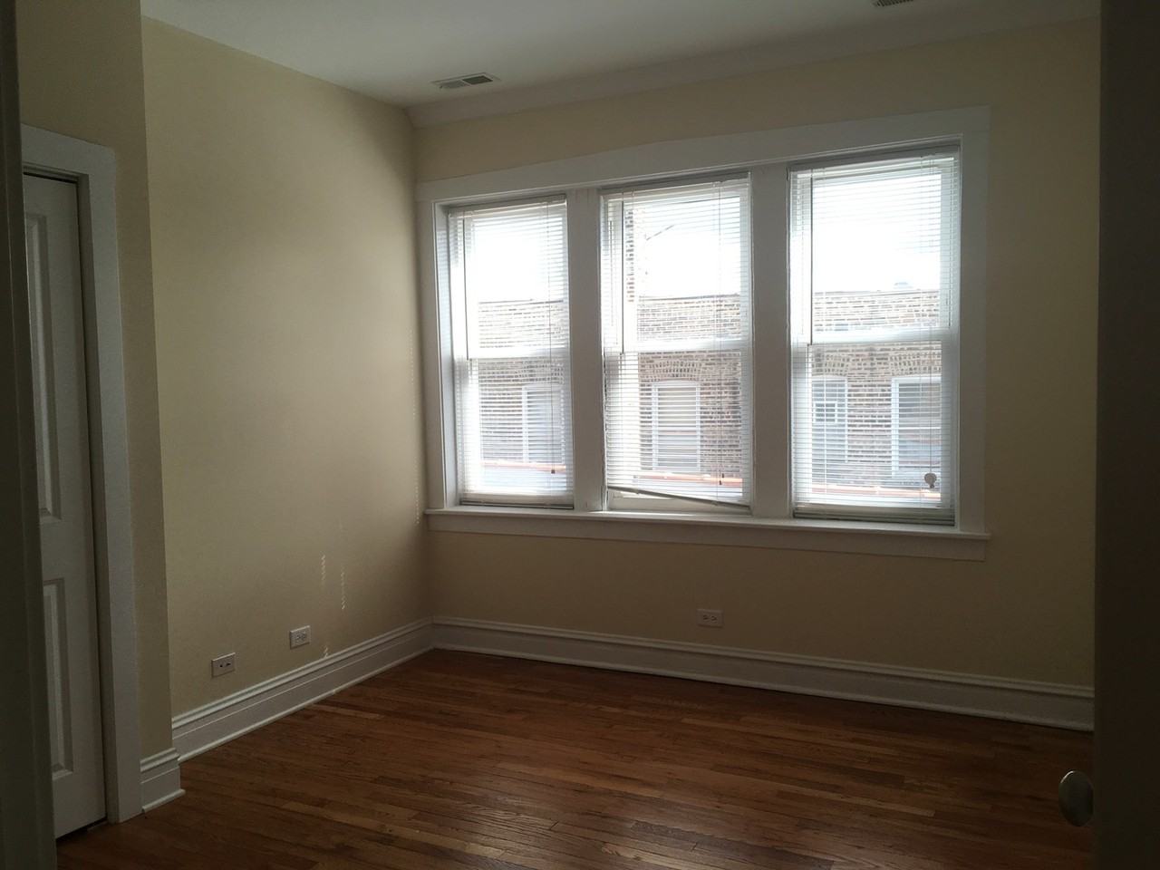 4956 N Saint Louis Ave #2 - Photo 6 of 9