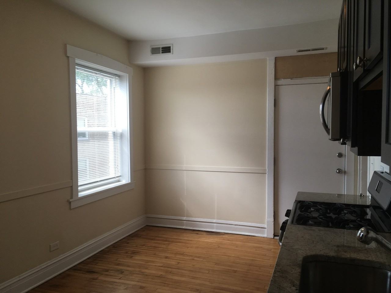 4956 N Saint Louis Ave #2 - Photo 7 of 9