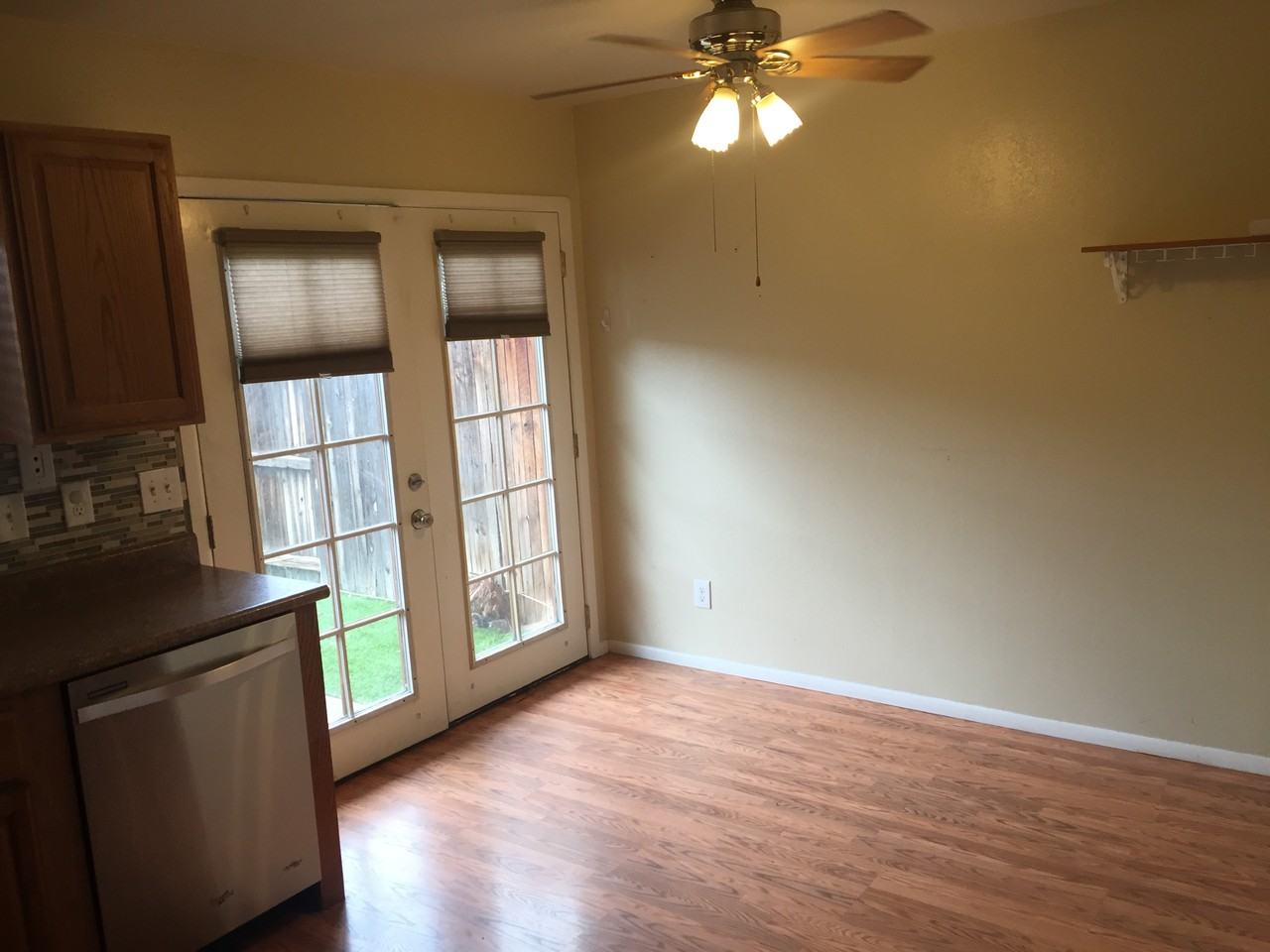 909 E Lodge Dr #NA - Photo 3 of 15