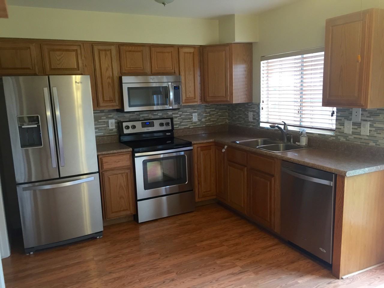 909 E Lodge Dr #NA - Photo 4 of 15