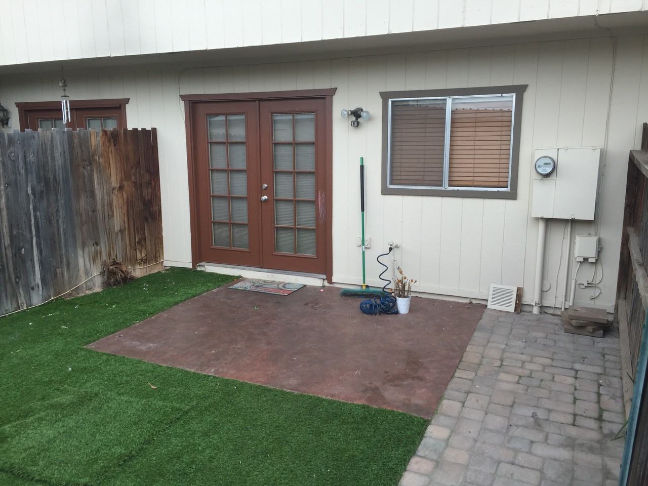 909 E Lodge Dr #NA - Photo 2 of 21