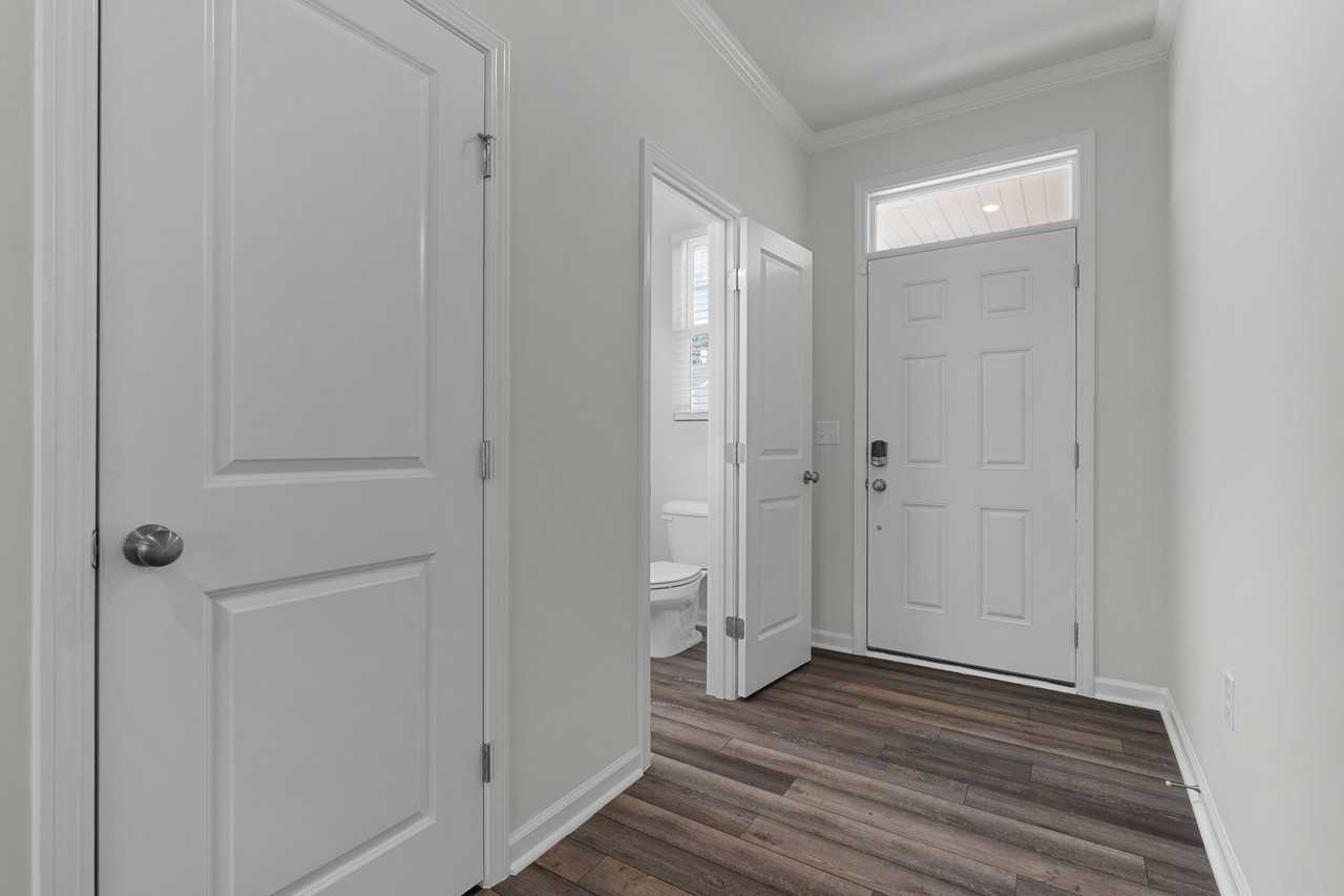 5715 Woodlawn Dr #1 - Photo 5 of 20