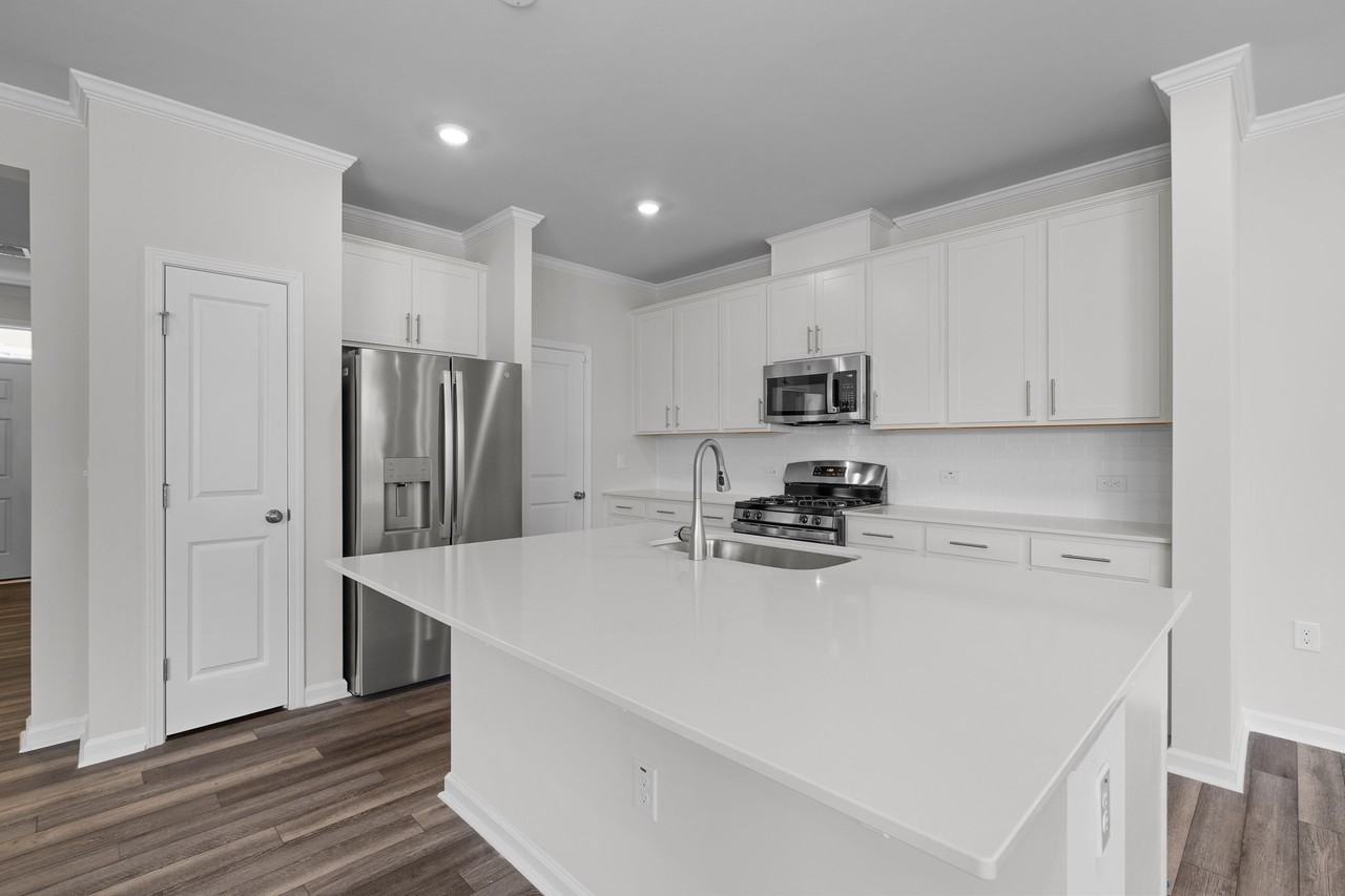 5715 Woodlawn Dr #1 - Photo 6 of 20