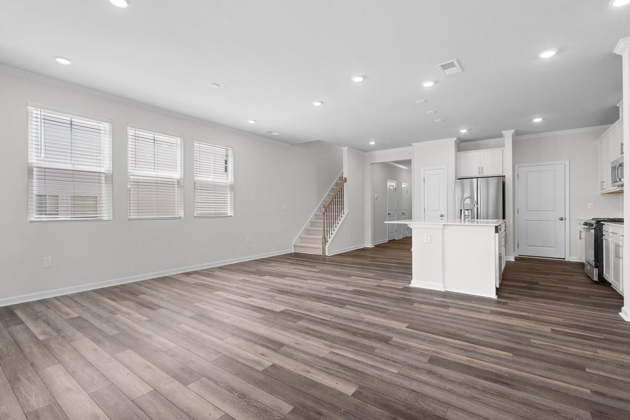 5715 Woodlawn Dr #1 - Photo 4 of 20