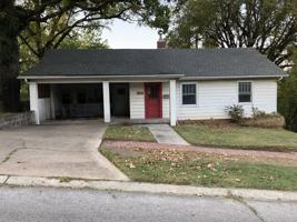 featured image of 318 W Mckinney St