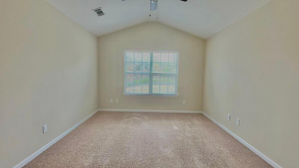 4032 Queensbridge Rd #1 - Photo 4 of 20
