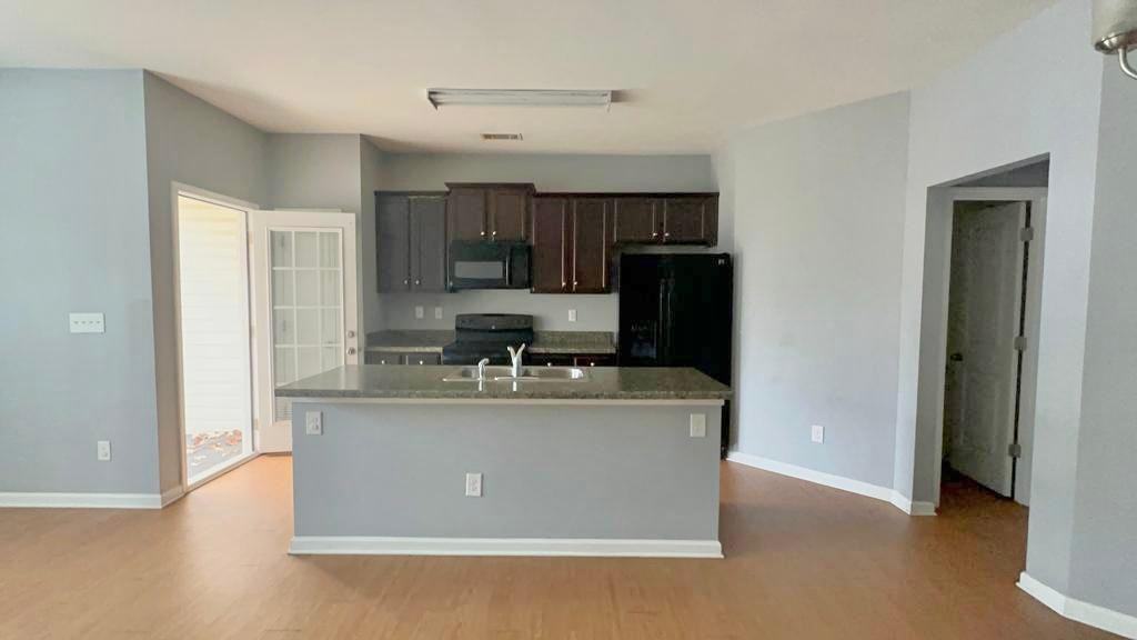 4032 Queensbridge Rd #1 - Photo 5 of 20