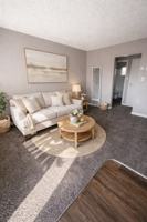 featured image of 1625 Scenic Dr