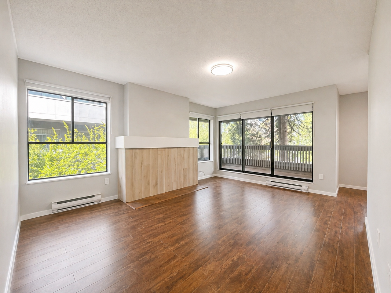 7411 Minoru Boulevard - Photo 2 of 12