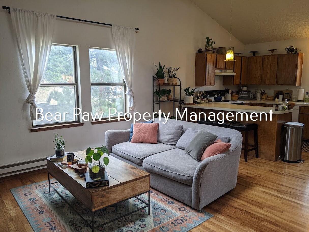 30811 Hilltop Dr - Photo 2 of 12