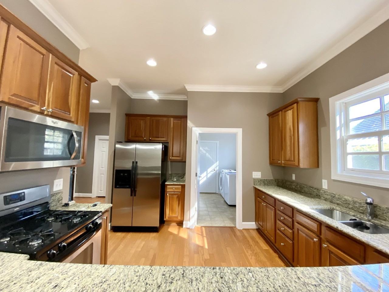 33 Augustine Rd - Photo 4 of 17