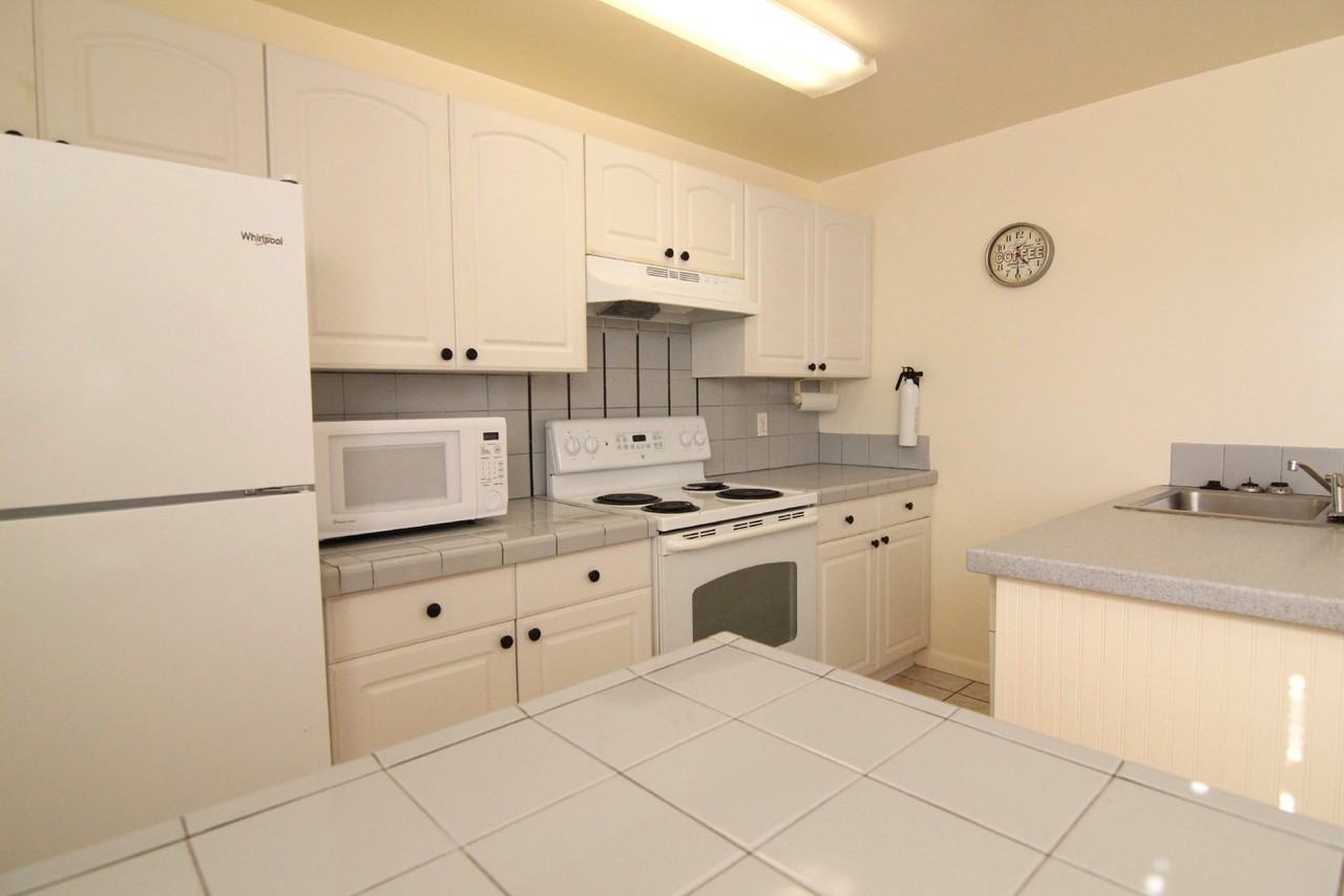 309 Rutgers Ave - Photo 4 of 9