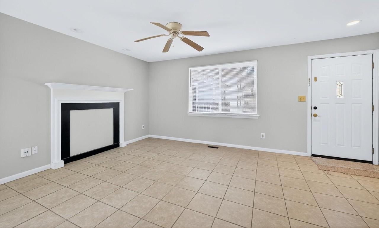 5367 Wayne St #B - Photo 5 of 20
