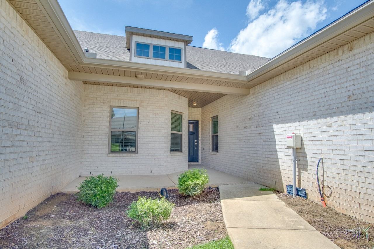 713 Brambling Ct - Photo 3 of 25
