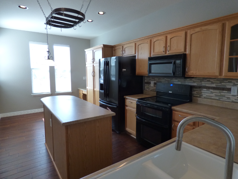10679 Cherrybrook Cir - Photo 4 of 29