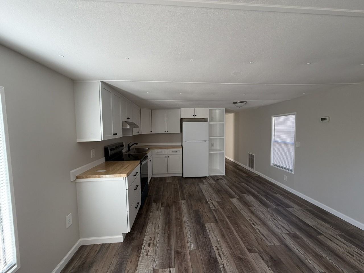 644 Limerick Rd - Photo 2 of 14